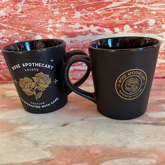 Schitts Creek Rose Apothecary Pair of Mugs NWOT Bébé Coffee Lover 🖤☕️ - Picture 4 of 8